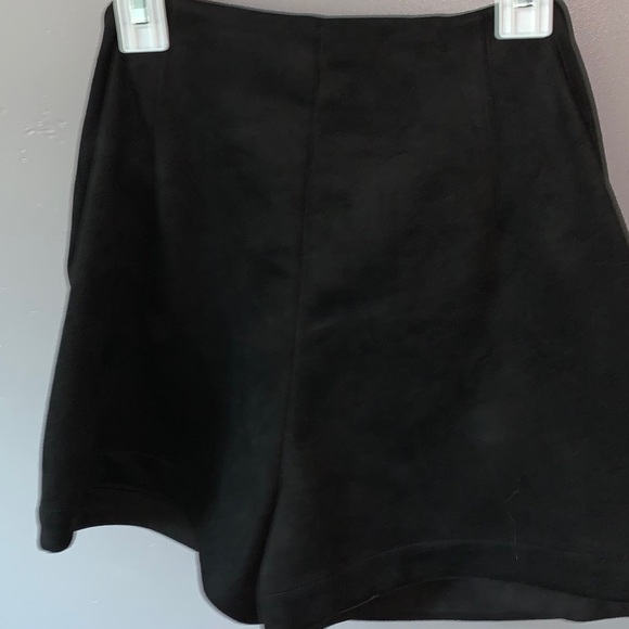 Skort - Picture 2 of 2